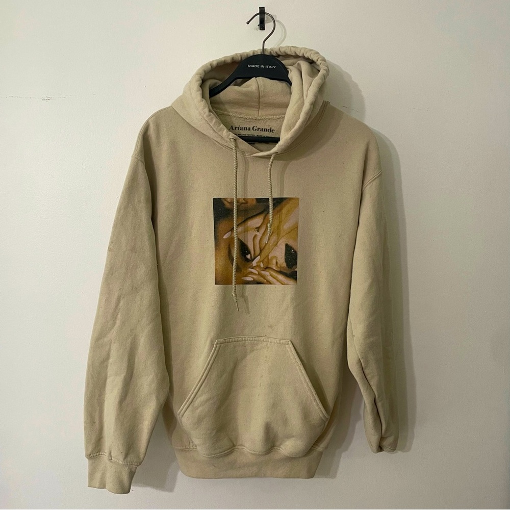 Small Official Merchandise Ariana Grande Hoodie